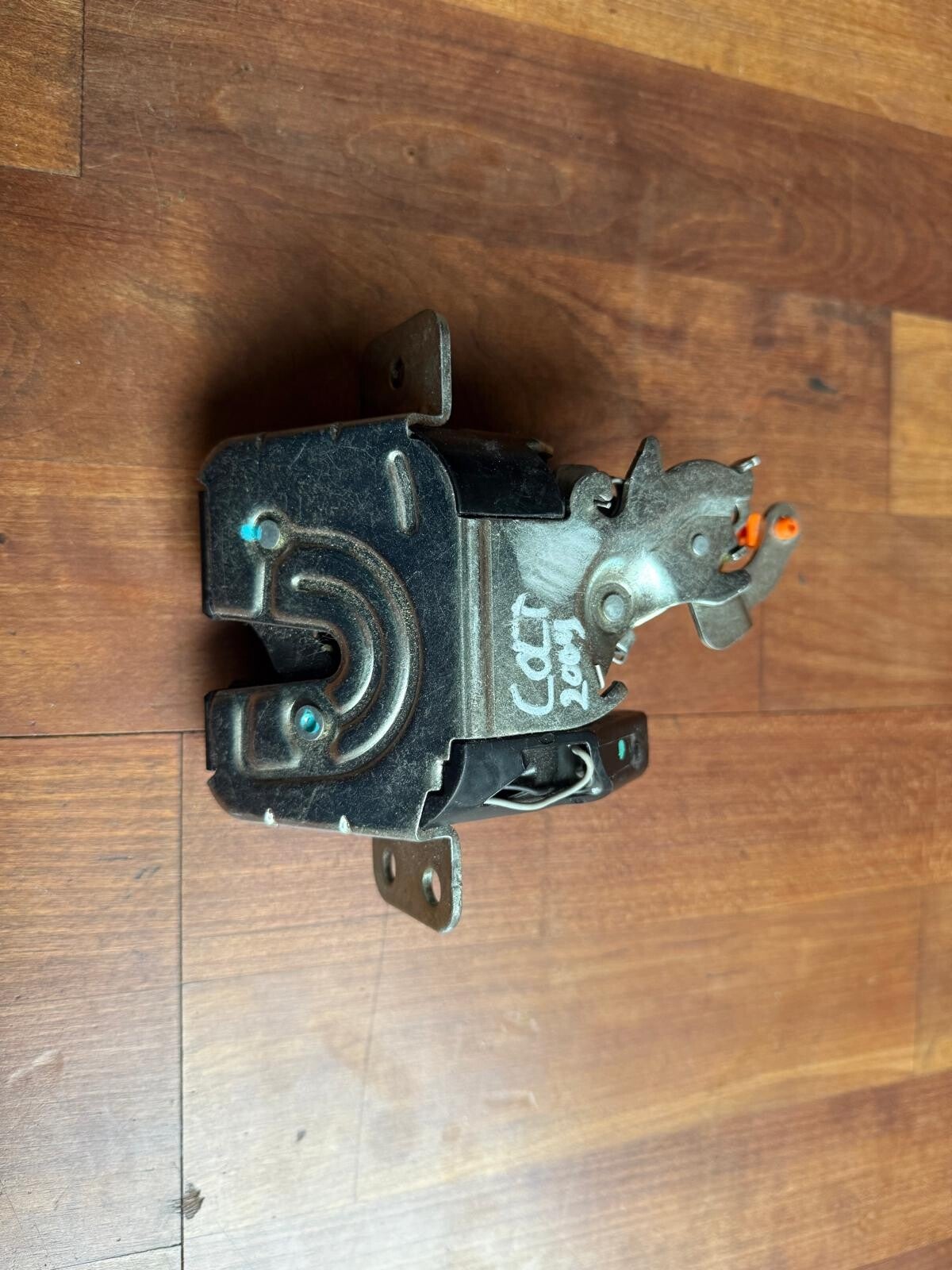 Heckklappenschloss MITSUBISHI COLT Z30 2009-2012