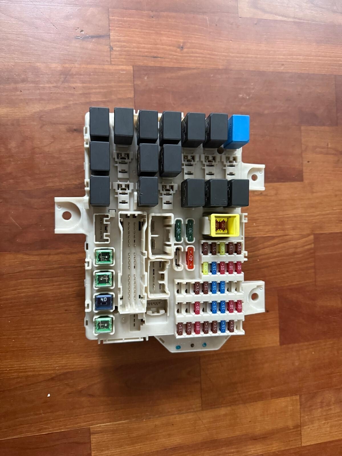 Relaisblock MITSUBISHI COLT Z30 2009