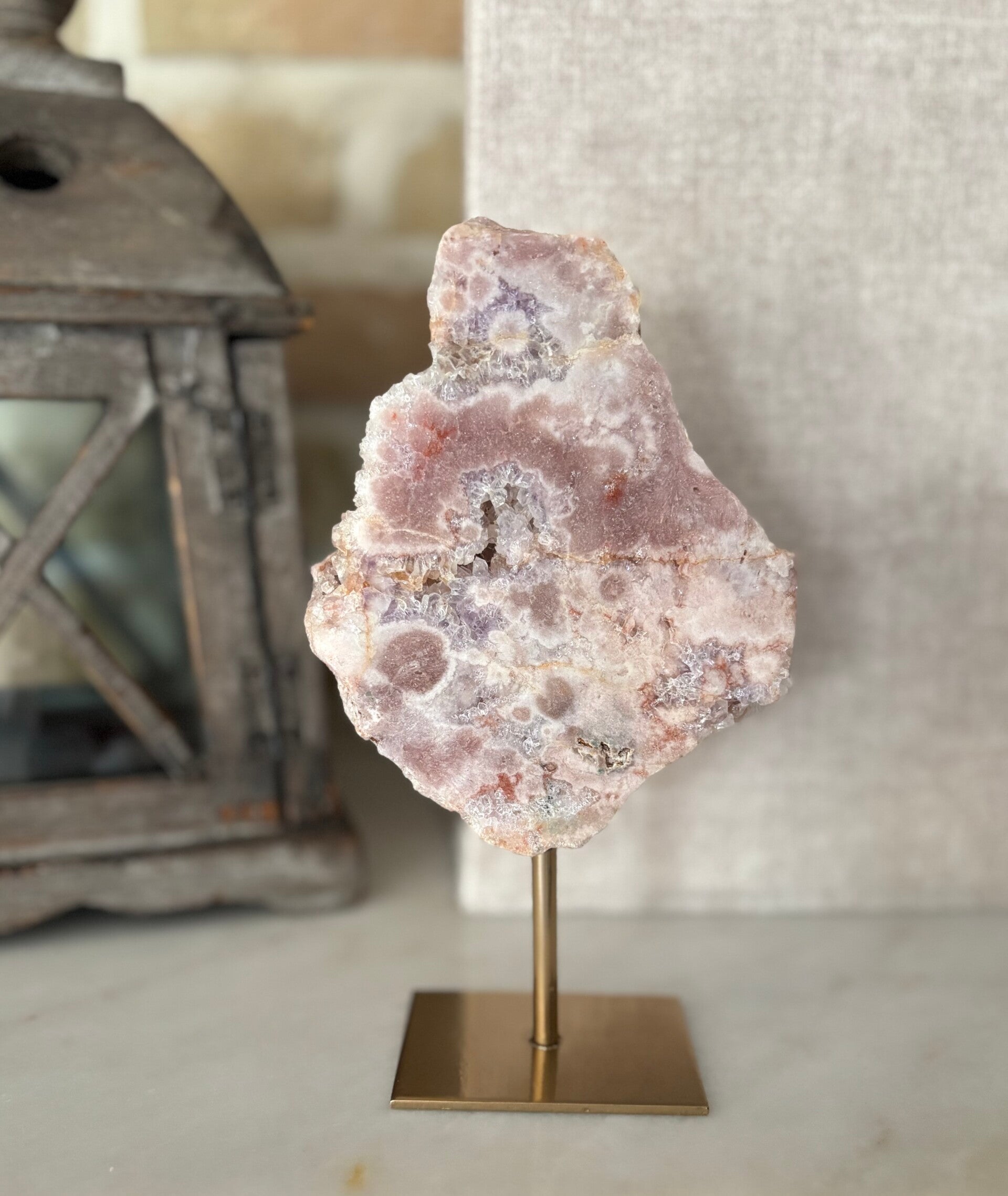 Roze Amethist stand 4.