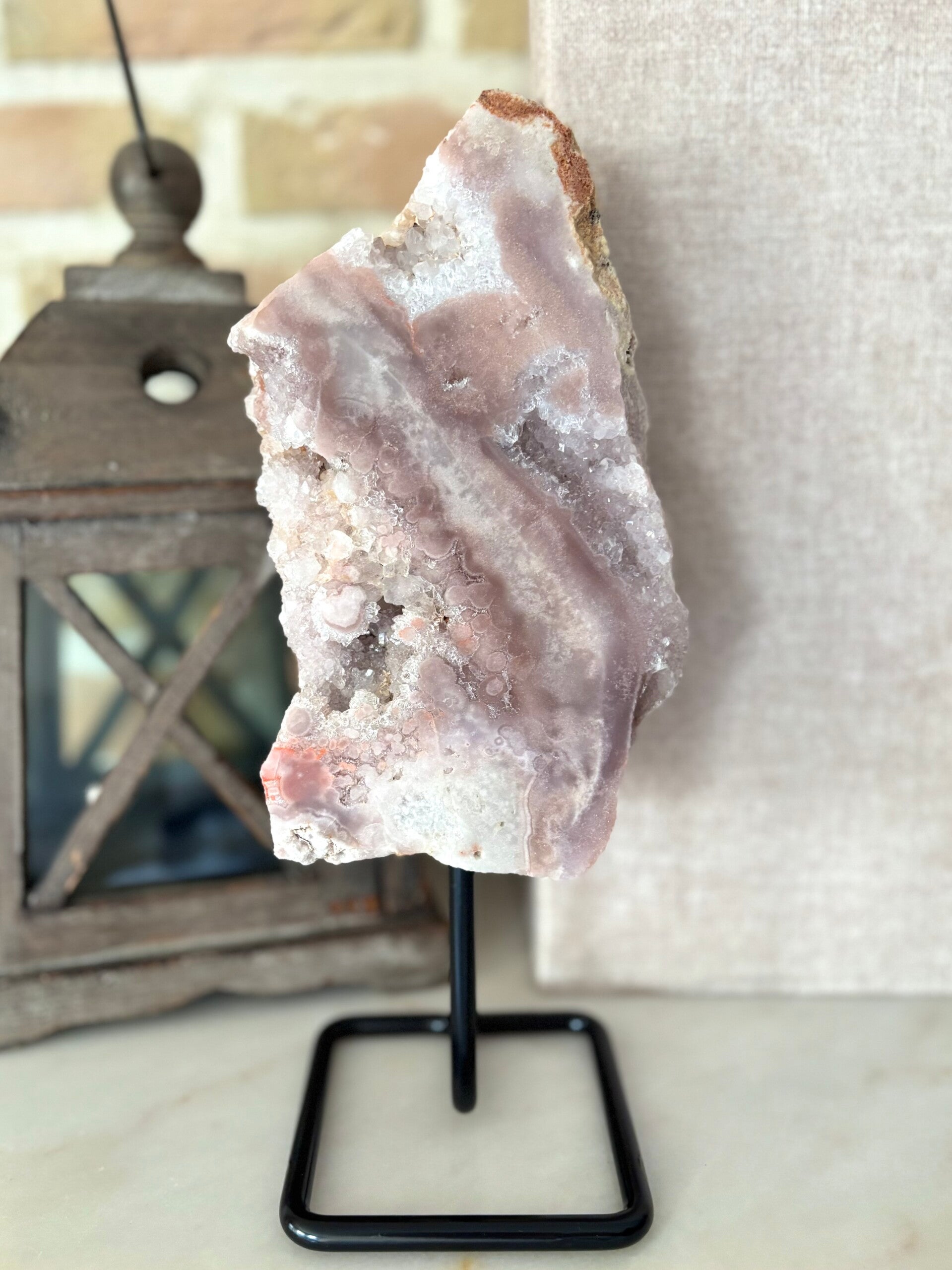 Roze Amethist stand 8.