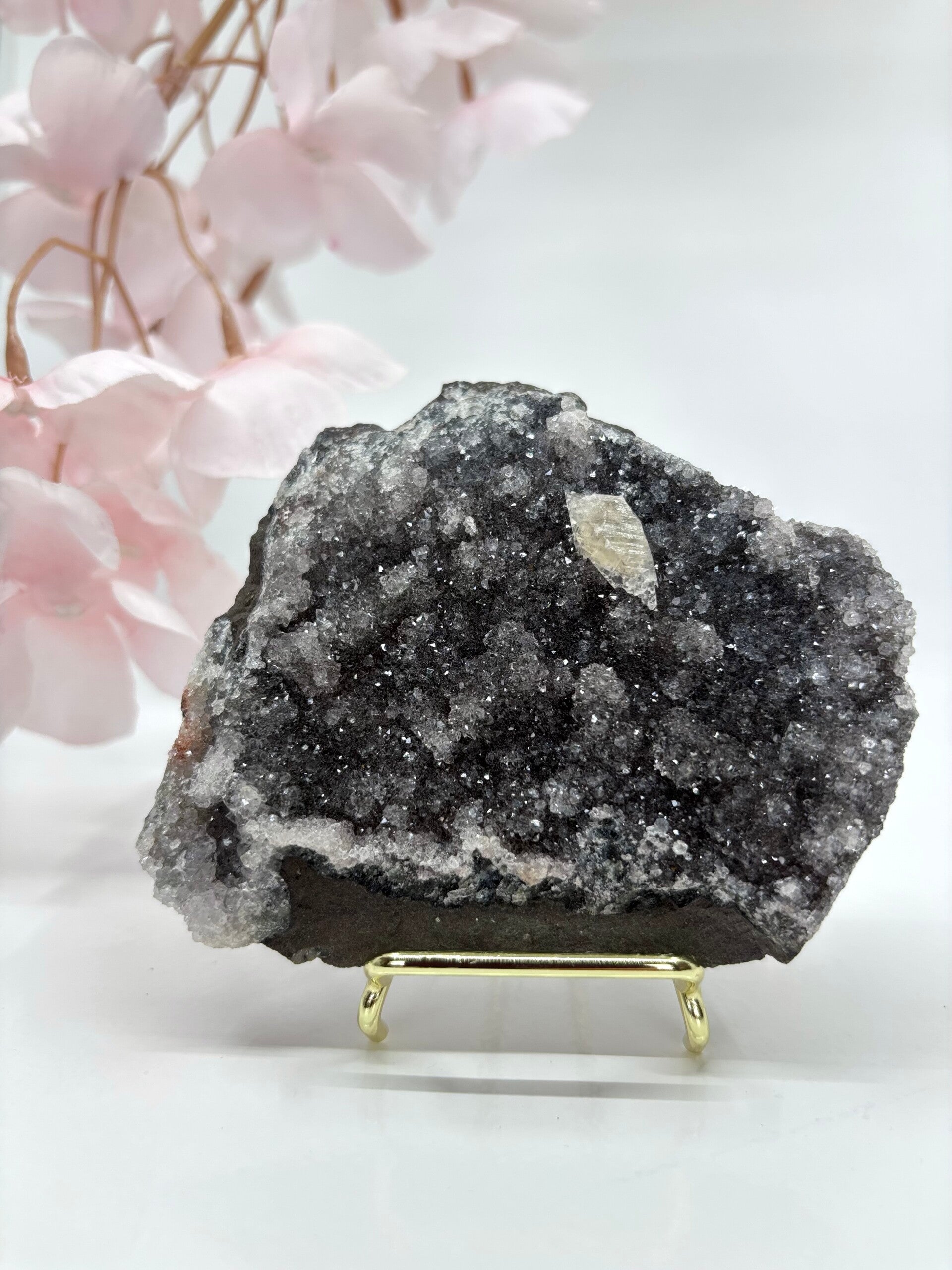 Amethist Uruguay met calciet 2.