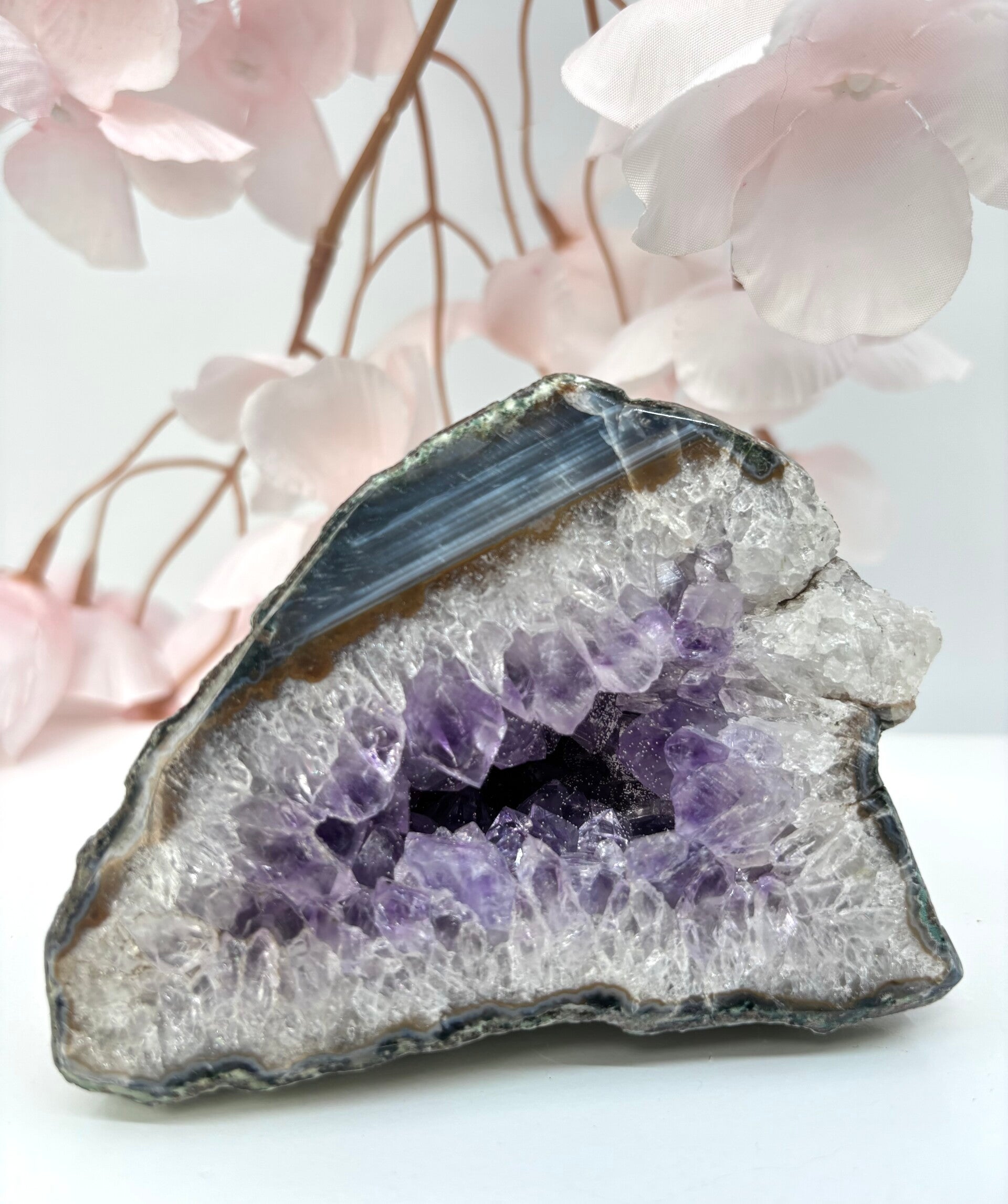Amethist geode "Grot"