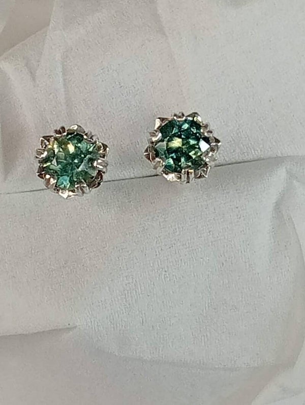 Party colour sapphire studs 1ct