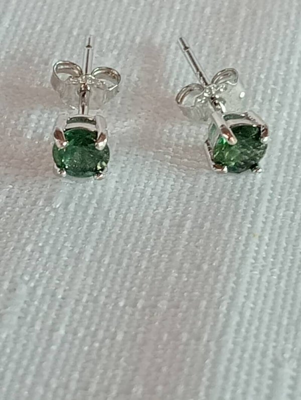 Sapphire studs Party colour 4mm
