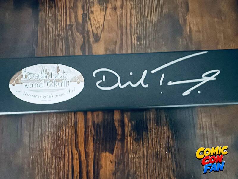 David Tennant toverstaf gesigneerd