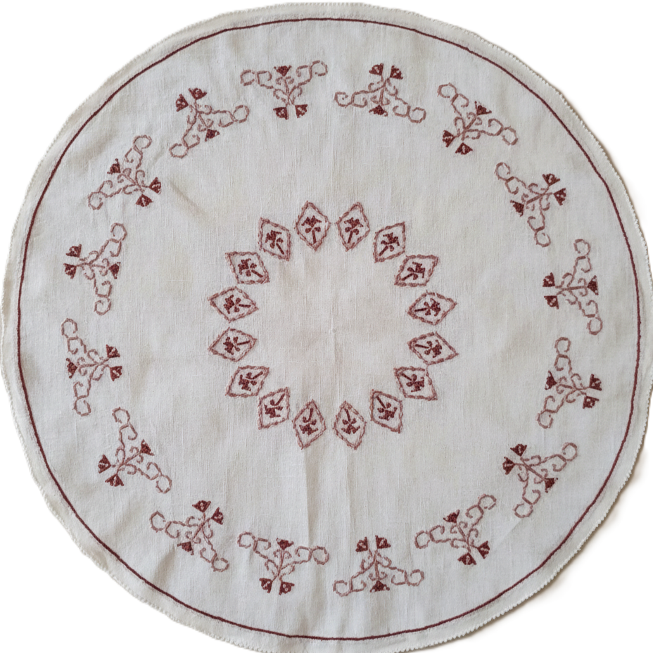 NAP002 - Nappe ronde en coton brodée