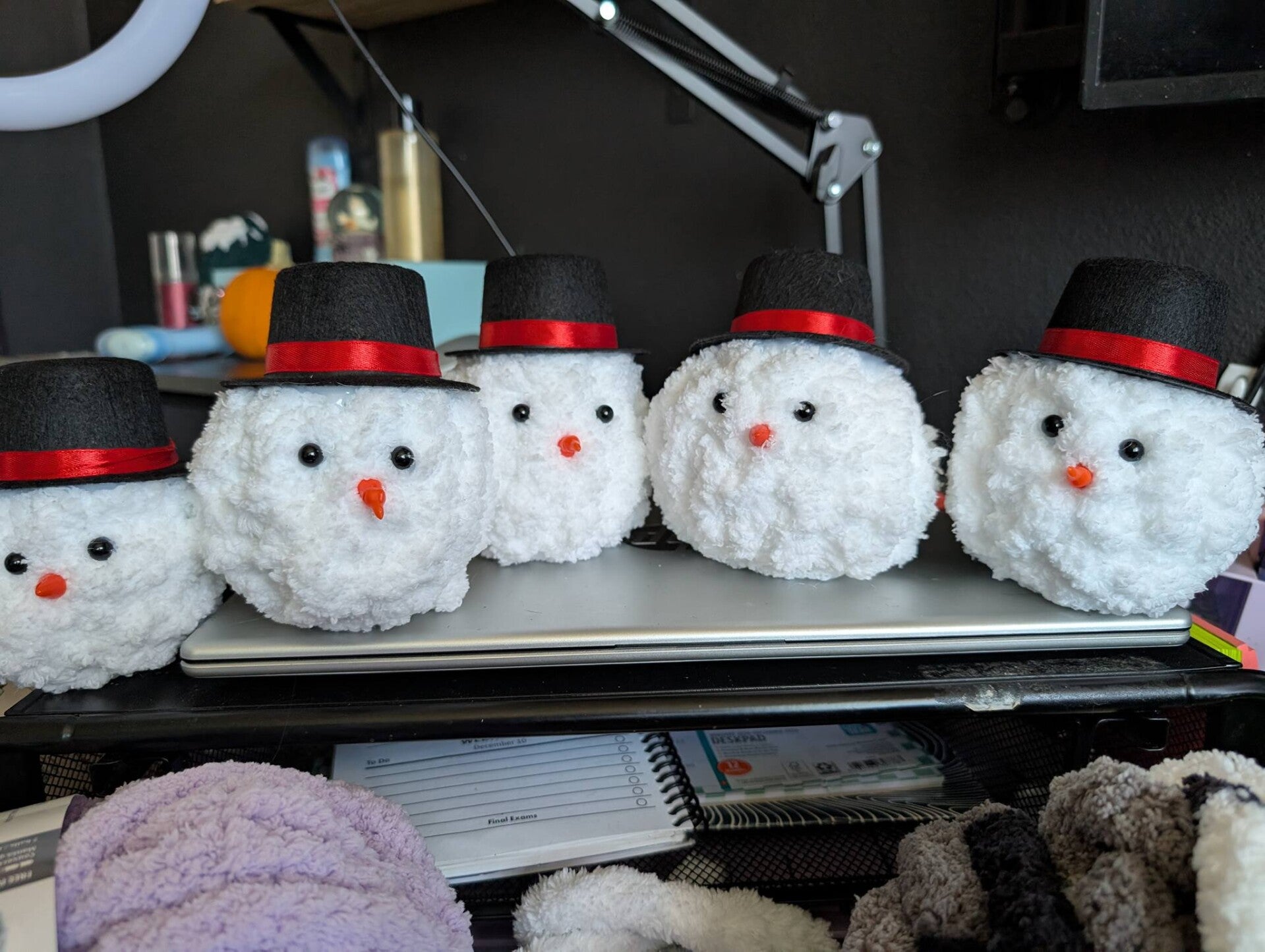 Snowmen heads