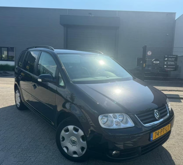 Volkswagen Touran 2.0 TDI DSG Cruise|Clima Trendline