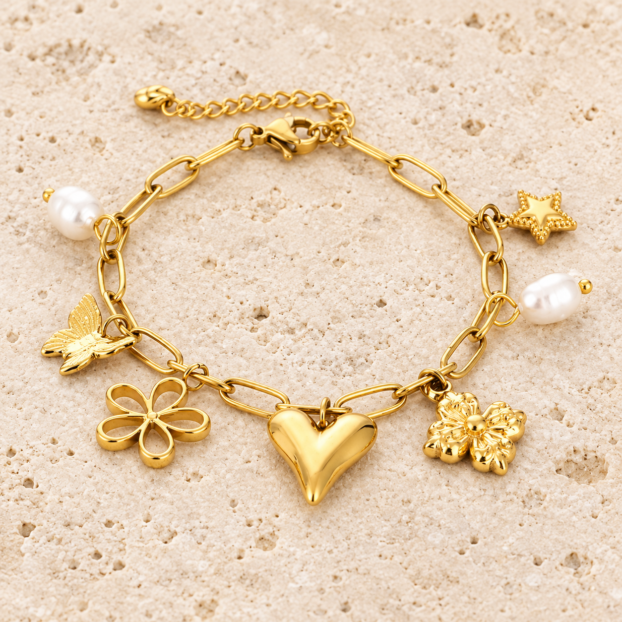 Hartjes en parels bedelarmband