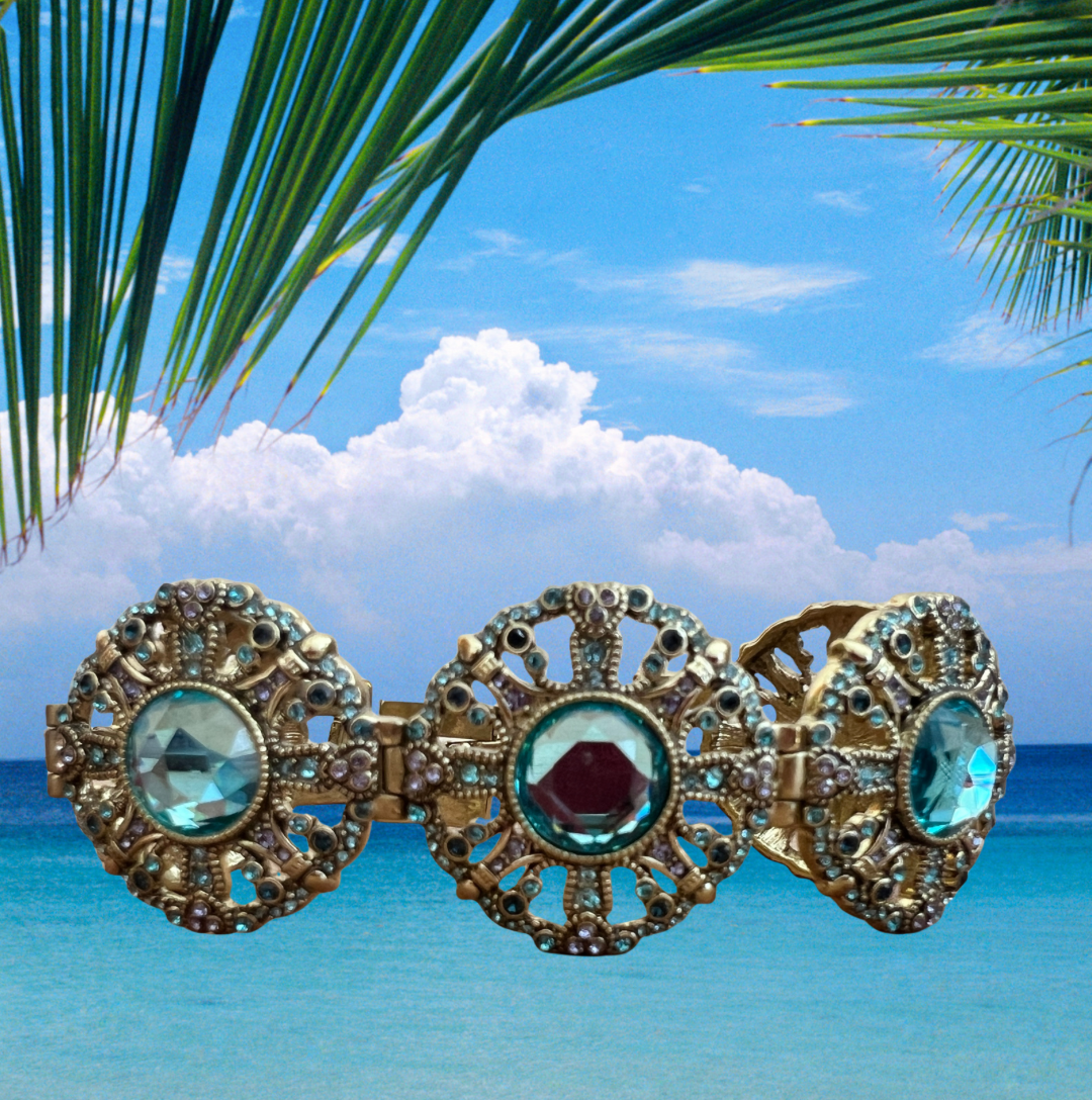 Heidi Daus – “How Suite It Is” Armband