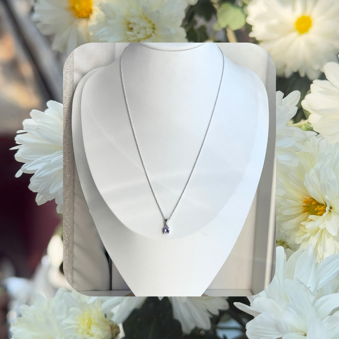 Zilveren collier met tanzaniet