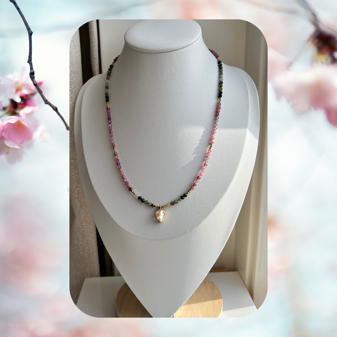 Verguld zilveren collier met toermalijnen, pyriet & barokparel