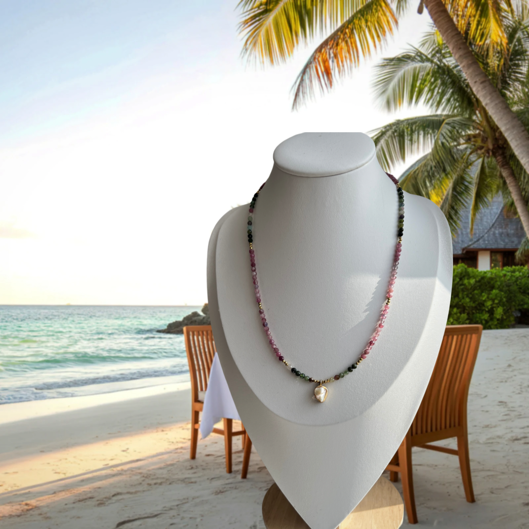 Verguld zilveren collier met toermalijnen, pyriet & barokparel