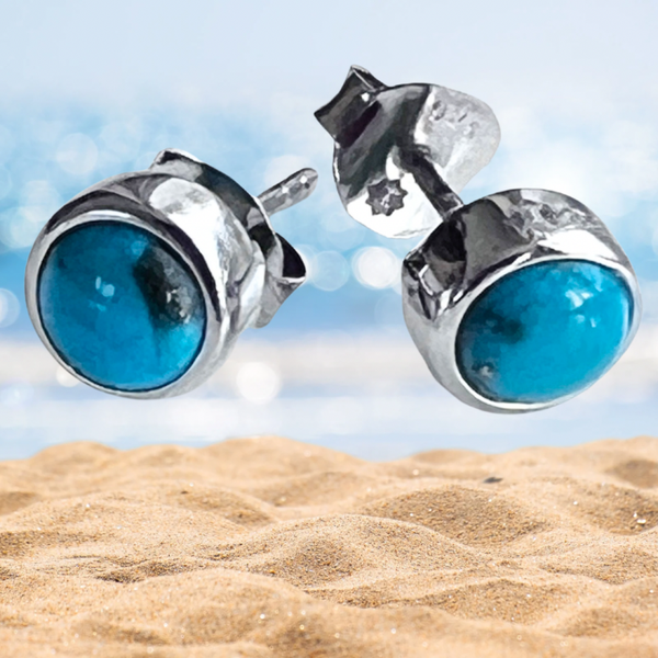 Zilveren oorknopjes met turquoise