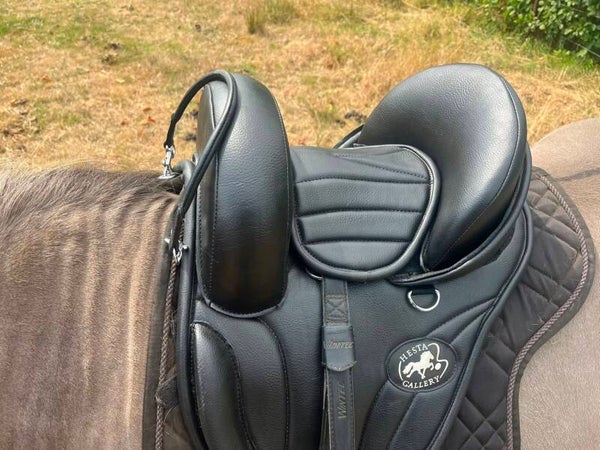Hestagallery Kindersattel oder für therapiegestützes Reiten