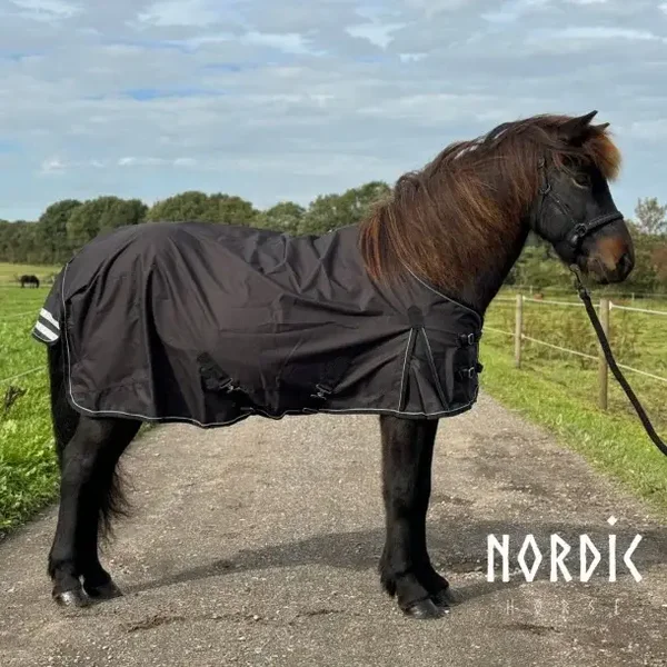 Nordic Horse Regendecke
