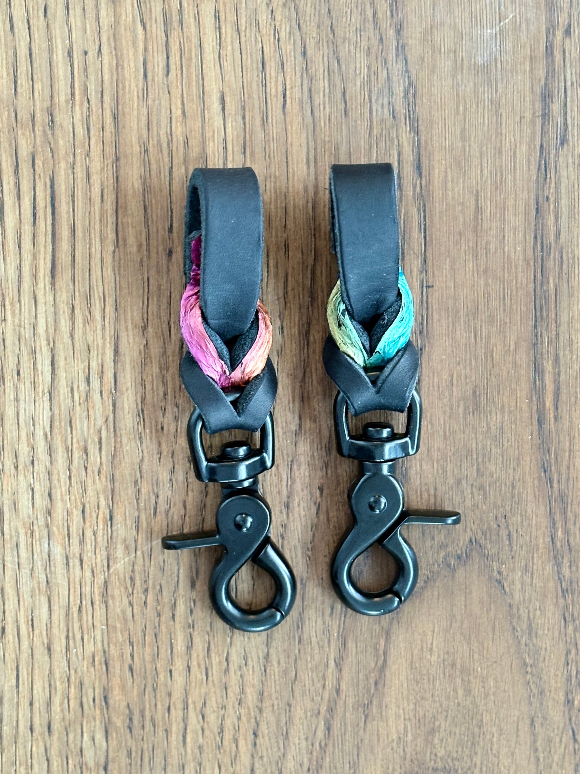 Melasól Steigbügelhalter Fischleder Rainbow