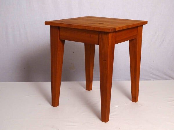 Küchenhocker aus Kirschbaum