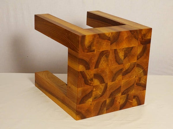 Hocker / Beistelltisch aus Nussbaum-Hirnholz