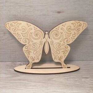 Vlinder: type 1 staand op voet 15x12x0,4cm hout