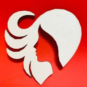 Vrouw in vorm van hart 15x15x0,4cm hout