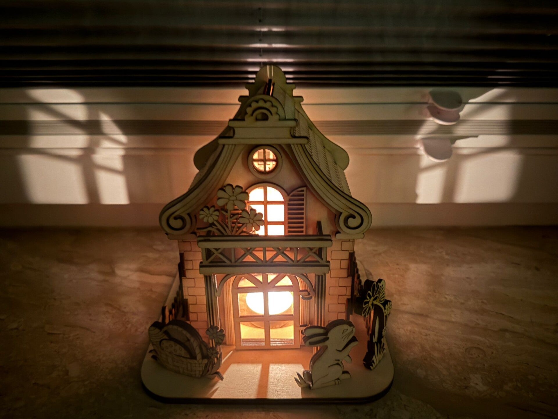 Oster- Lichthaus für LED-Kerzen