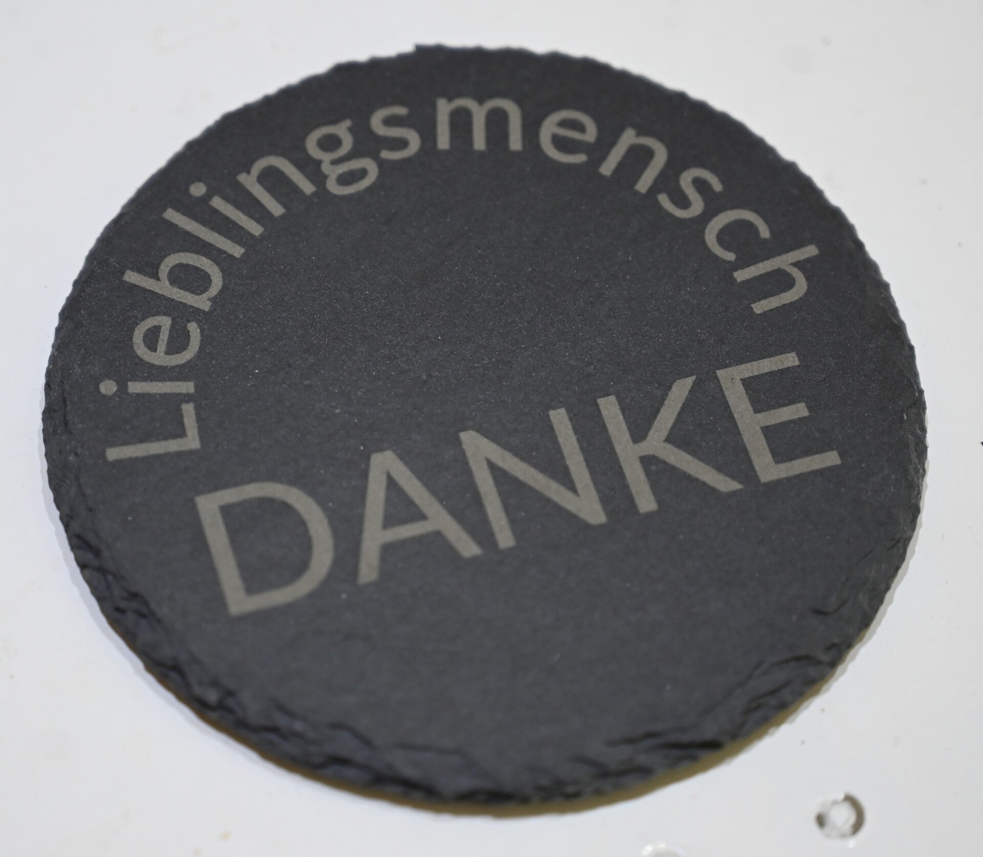 Schieferuntersetzer rund mit persönlicher Gravur (auch als 2-Set)