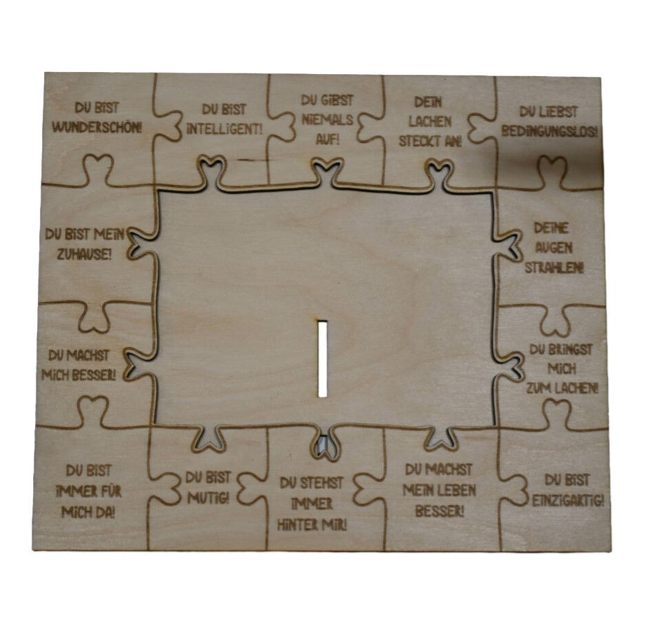 Holz-Bilderrahmen mit kleinen Komplimenten
