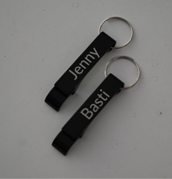 Aluminium Flaschenöffner inkl. Schlüsselanhänger mit persönlicher Gravur