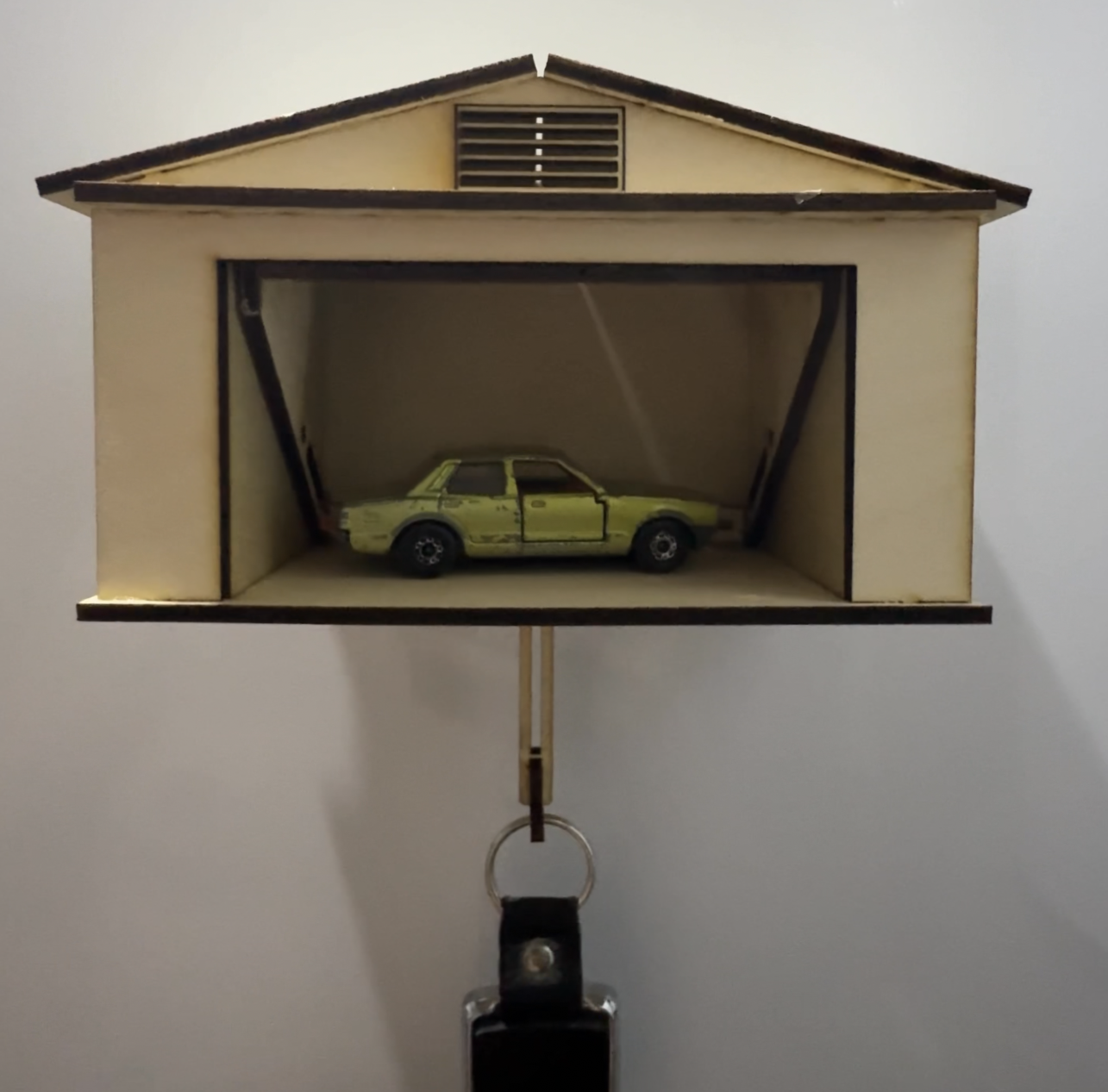 Schlüsselbrett "Garage" mit persönlicher Gravur