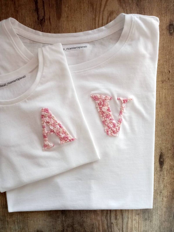 Set T-shirt iniziale fiorita mamma/bimba
