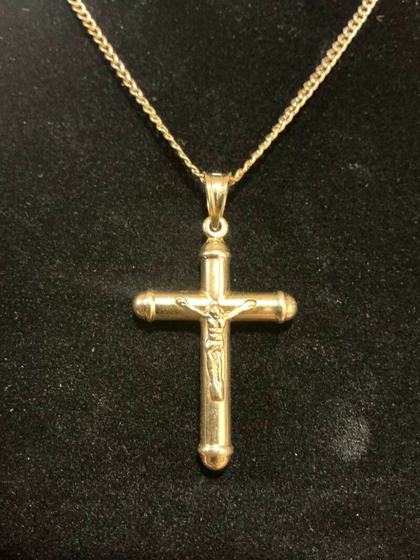 CADENA CUBANA SÓLIDA 14K CON CRUCIFIJO CON JESÚS 14K