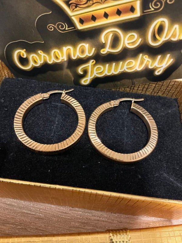 ARGOLLAS TALLADAS 14K