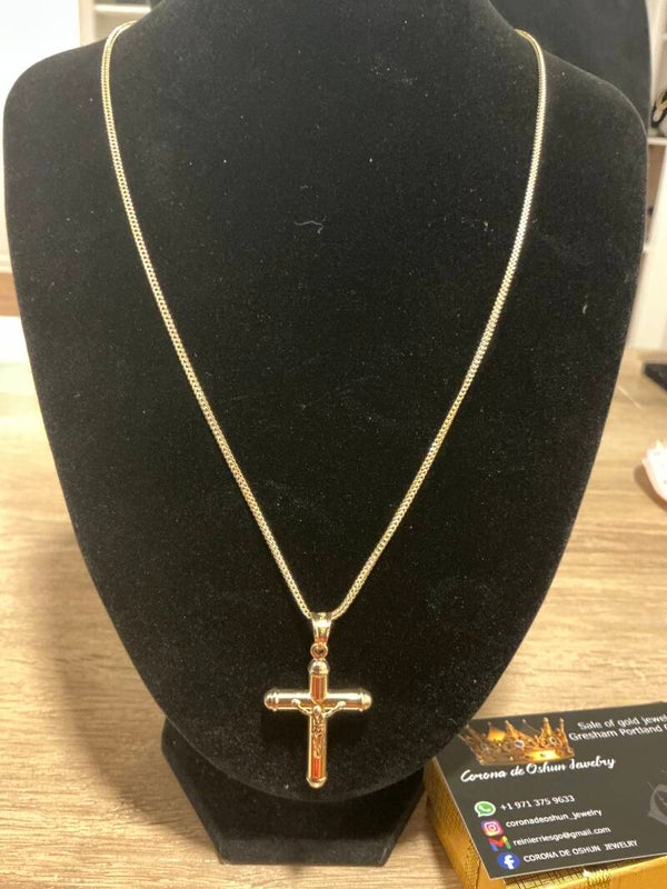 CADENA FRANCO CON CRUCIFIJO CON JESUS