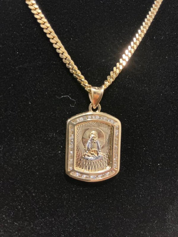 CUBAN LINK BIEN TUPIDA CON DIJE DE LA CARIDAD DEL COBRE