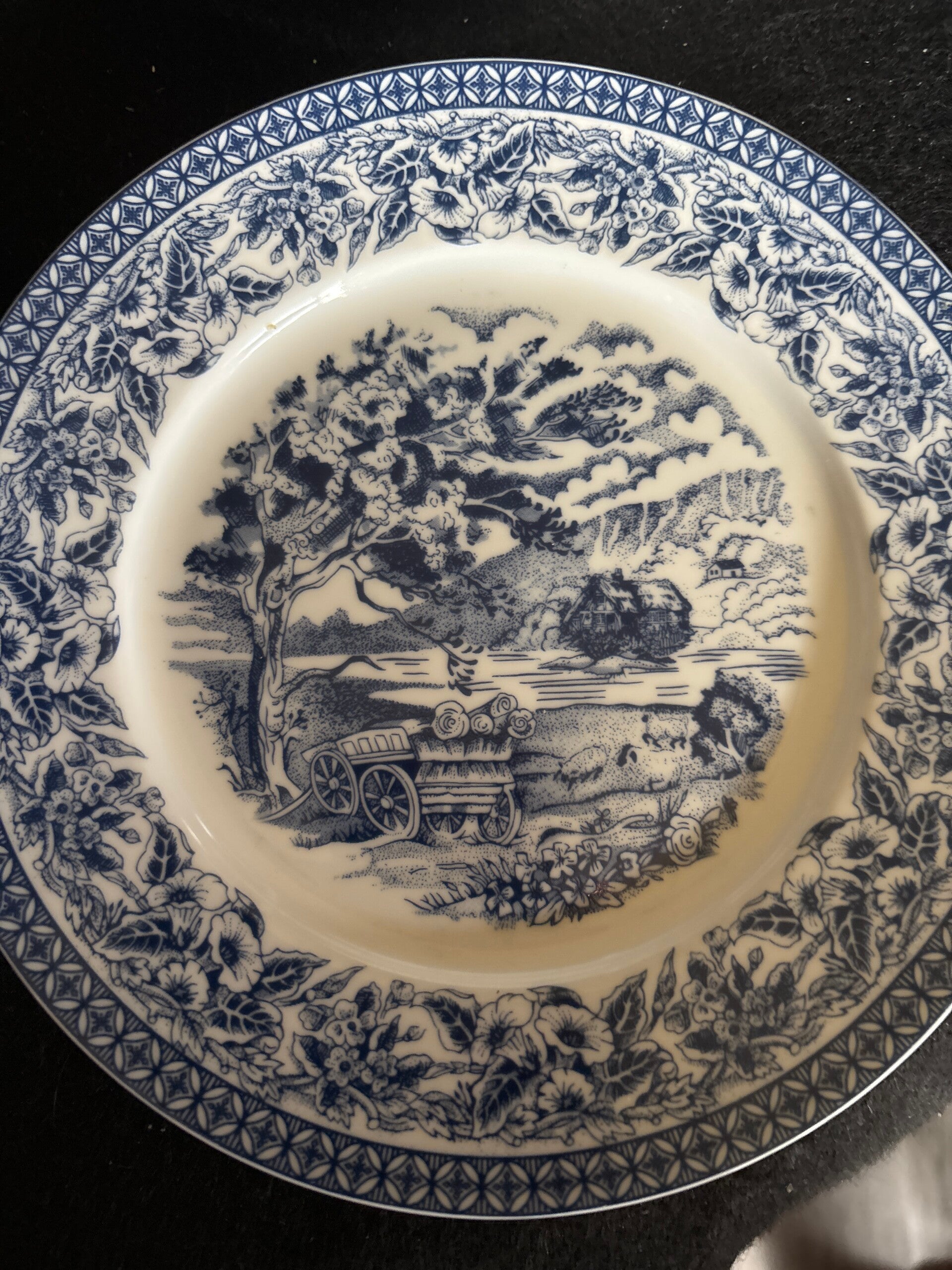 6 Saucers