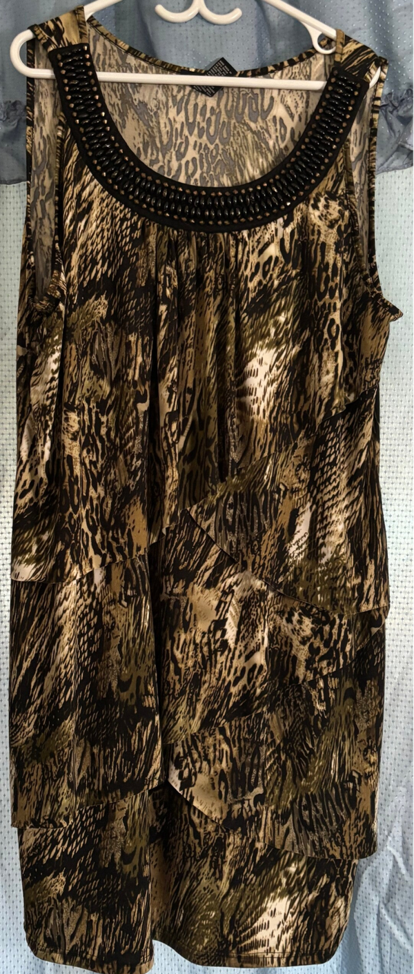 Ladies Tiered Dress