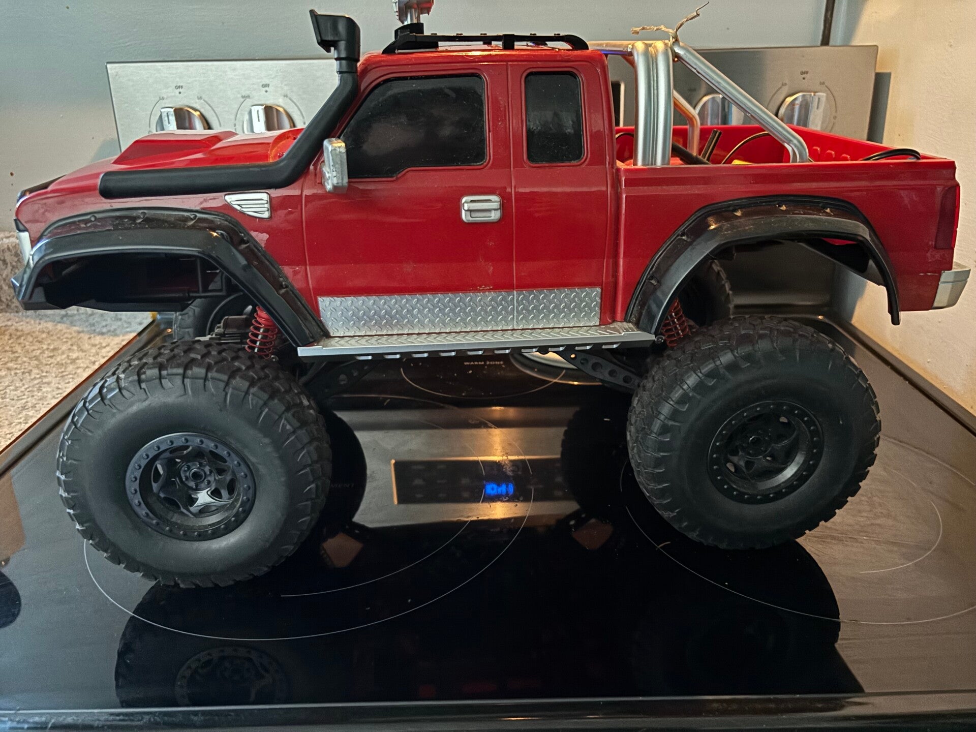 RC PICKUP TRUCK