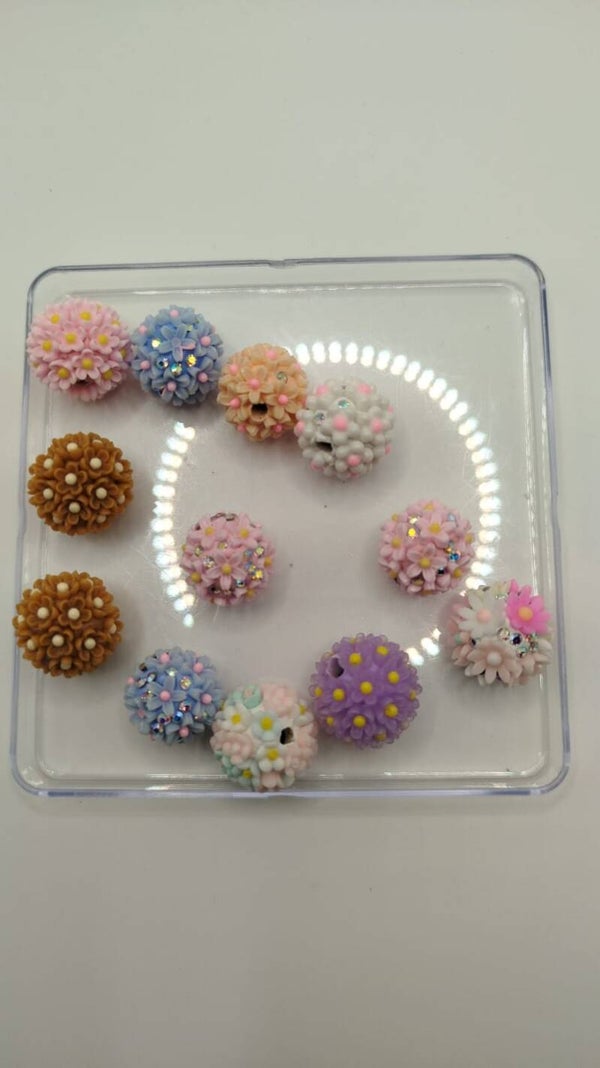 #51 Flower Beads 12 Stück