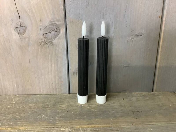 Dinerkaars kort ribbel zwart led