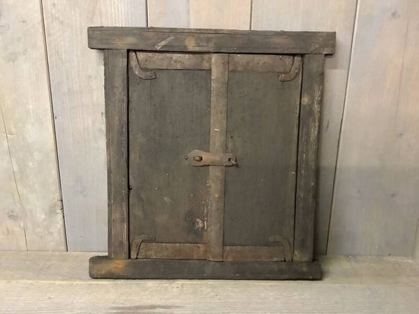 Houten luikje 1