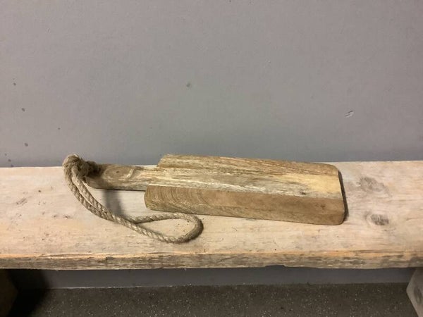 Snijplank langwerpig met touw