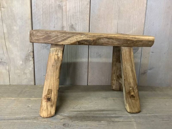 Houten krukje
