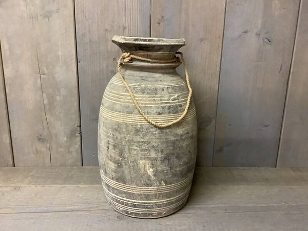 Nepalese vaas met touw