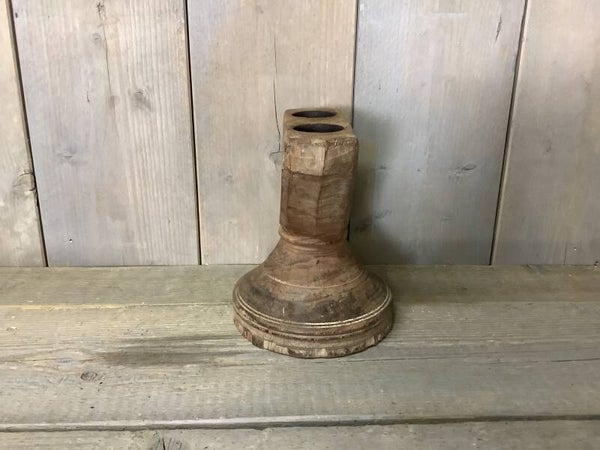 Houten kandelaar voor 2 waxinelichtjes