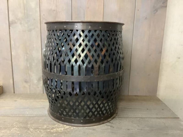 Ijzeren bijzettafel rond