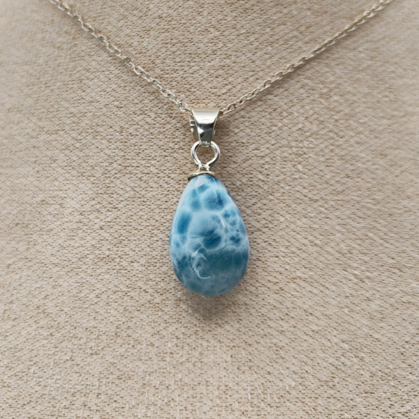 Hanger Larimar AAA 2