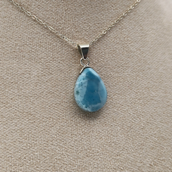 Hanger Larimar AAA 9