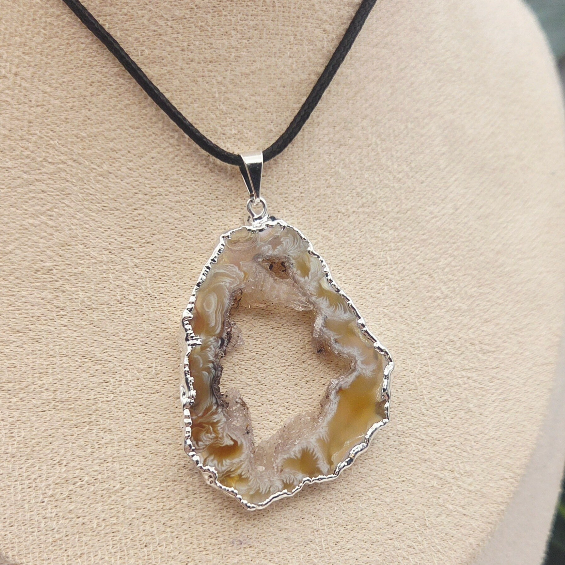 Hanger Agaat druzy 7