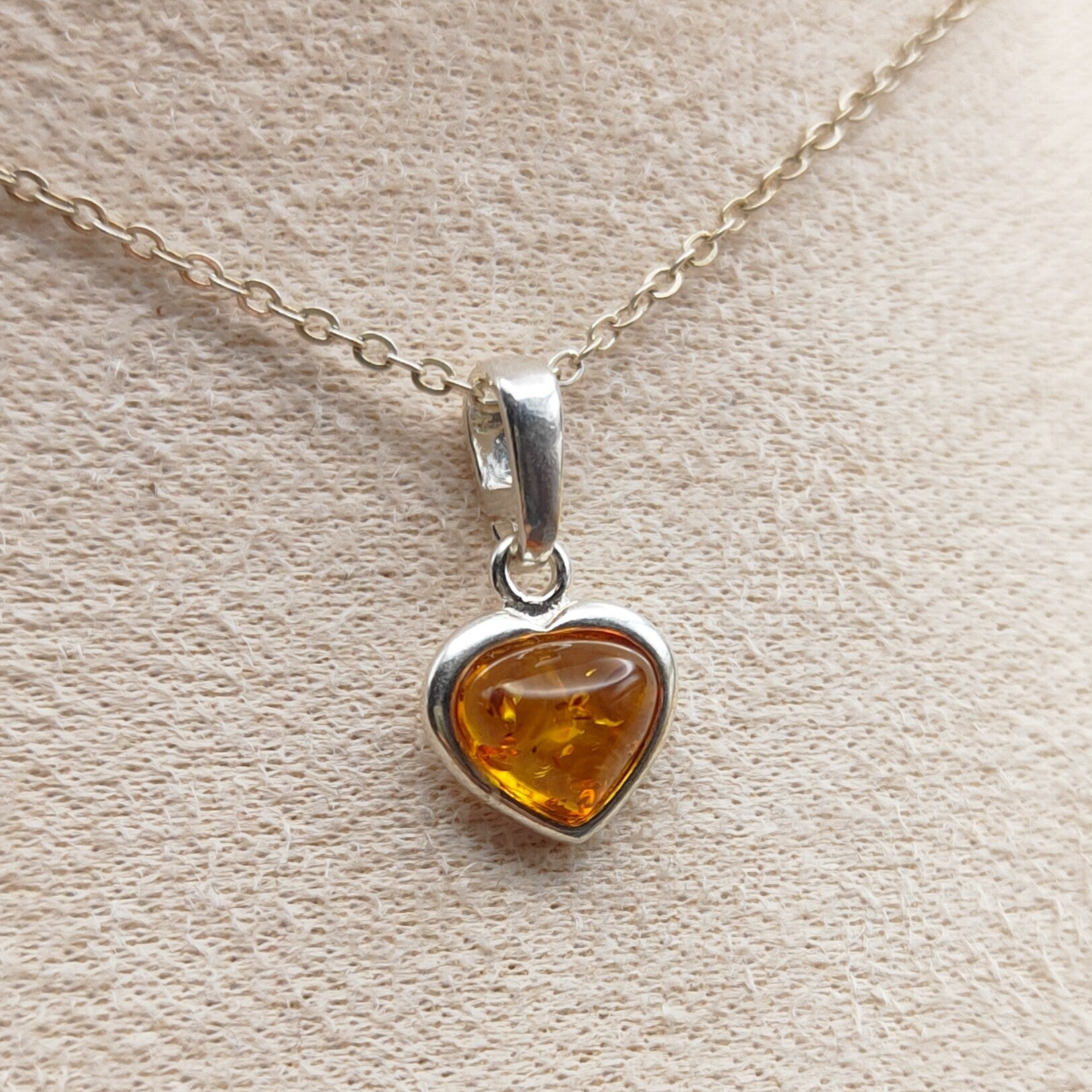 Hanger Barnsteen hartje